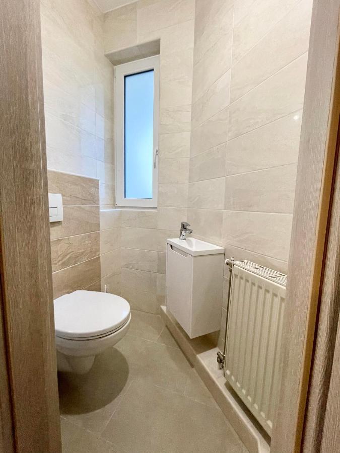 Lara Lux Apartment Hajduszoboszlo Bagian luar foto